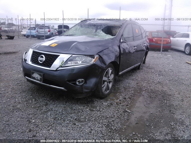 5N1AR2MN0EC730634 - 2014 NISSAN PATHFINDER S/SV/SL/PLATINUM GRAY photo 2