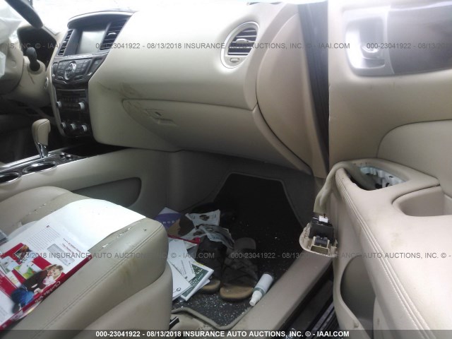 5N1AR2MN0EC730634 - 2014 NISSAN PATHFINDER S/SV/SL/PLATINUM GRAY photo 5