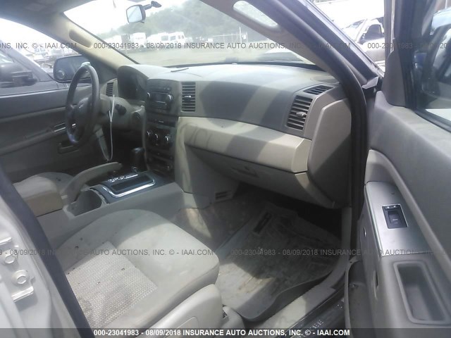 1J8GR48K47C631658 - 2007 JEEP GRAND CHEROKEE LAREDO/COLUMBIA/FREEDOM 银色 照片 5