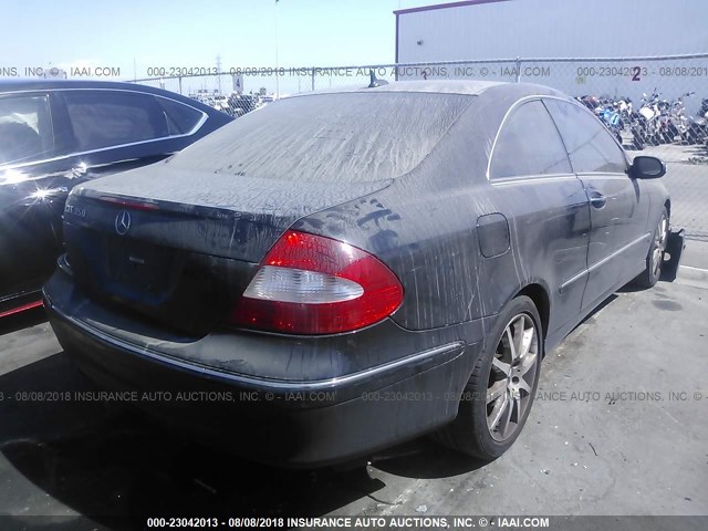 WDBTJ56H07F209118 - 2007 MERCEDES-BENZ CLK 350 BLACK photo 4