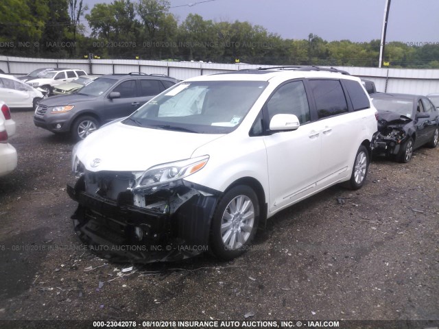 5TDYZ3DC5HS826611 - 2017 TOYOTA SIENNA XLE/LIMITED WHITE photo 2