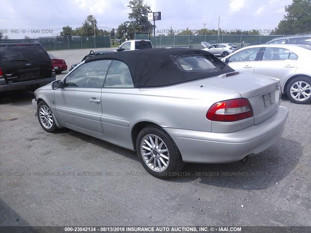 YV1NC56D3YJ014172 - 2000 VOLVO C70 TURBO SILVER photo 3