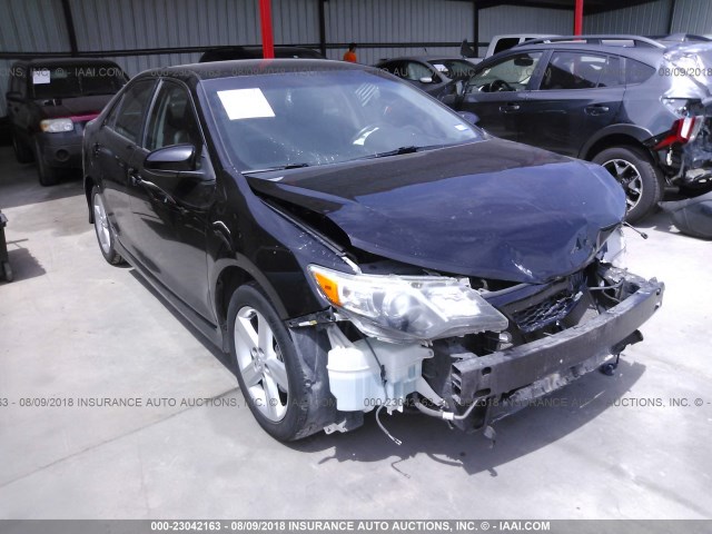 4T1BF1FK4CU169162 - 2012 TOYOTA CAMRY SE/LE/XLE BLACK photo 1