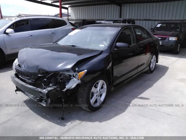 4T1BF1FK4CU169162 - 2012 TOYOTA CAMRY SE/LE/XLE BLACK photo 2