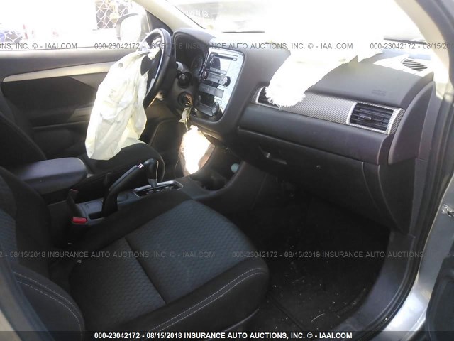 JA4AD2A32FZ002179 - 2015 MITSUBISHI OUTLANDER ES 灰色 照片 5