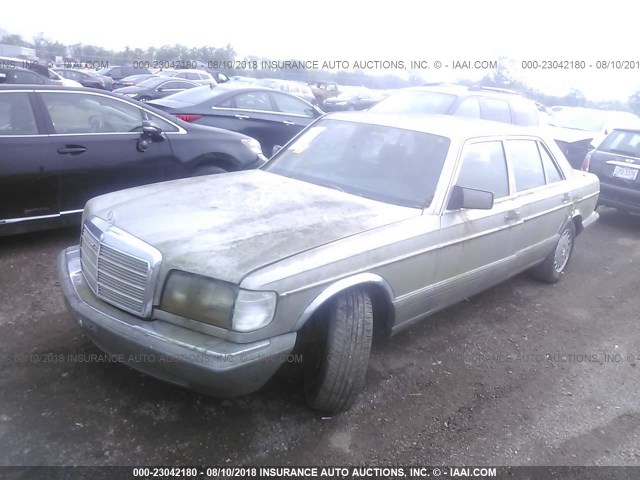 WDBCA35D0JA373590 - 1988 MERCEDES-BENZ 420 SEL SILVER photo 2