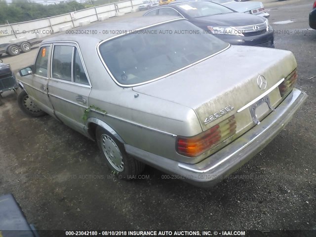 WDBCA35D0JA373590 - 1988 MERCEDES-BENZ 420 SEL SILVER photo 3