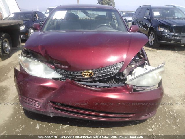 4T1BE32K74U346745 - 2004 TOYOTA CAMRY LE/XLE/SE RED photo 6