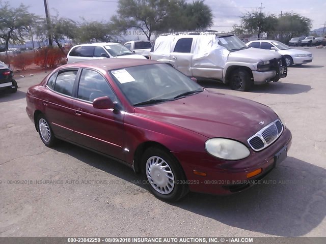 KLAVB69271B298096 - 2001 DAEWOO LEGANZA SE RED photo 1