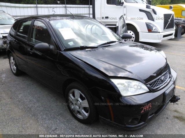 1FAHP37N27W273102 - 2007 FORD FOCUS ZX5/S/SE/SES BLACK photo 1