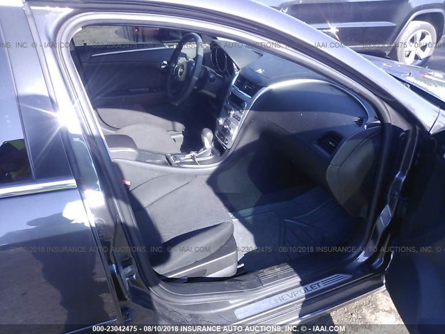 1G1ZC5EB9A4157146 - 2010 CHEVROLET MALIBU 1LT GRAY photo 5