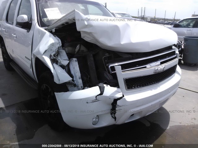 1GNMCBE30AR206401 - 2010 CHEVROLET TAHOE C1500 LT WHITE photo 6