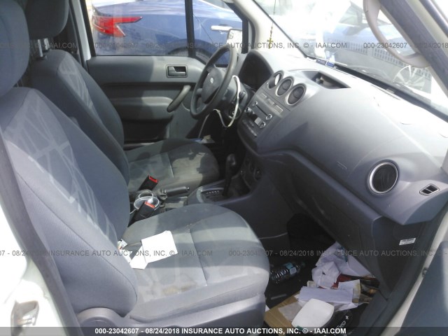 NM0LS7DN8CT125012 - 2012 FORD TRANSIT CONNECT XLT WHITE photo 5