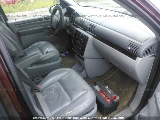 2FMZA52256BA54350 - 2006 FORD FREESTAR SEL RED photo 5