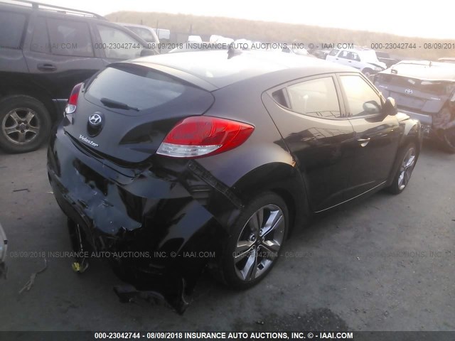 KMHTC6AD4DU093396 - 2013 HYUNDAI VELOSTER BLACK photo 4