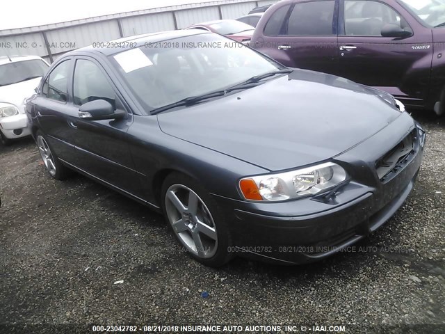 YV1RH527272639190 - 2007 VOLVO S60 R GRAY photo 1