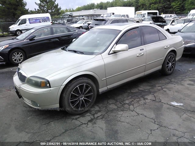 1LNHM87AX4Y637632 - 2004 LINCOLN LS თაფლისფერი ფოტო 2