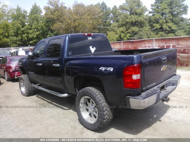 2GCEK13C971726420 - 2007 CHEVROLET SILVERADO K1500 CREW CAB BLUE photo 3