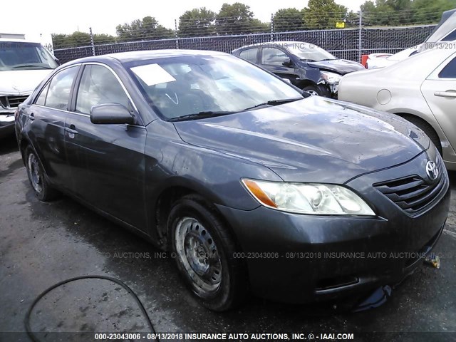 4T1BE46K27U017438 - 2007 TOYOTA CAMRY NEW GENERAT CE/LE/XLE/SE GRAY photo 1