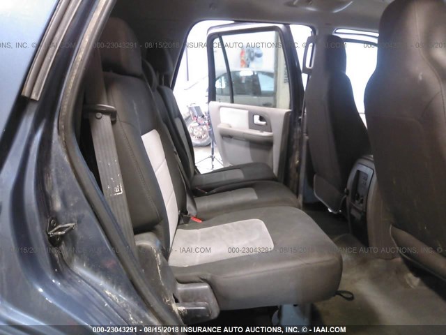 1FMFU16L24LA84019 - 2004 FORD EXPEDITION XLT BLUE photo 8