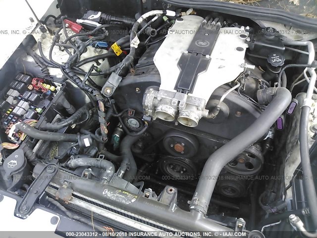 1G6DM57N930174791 - 2003 CADILLAC CTS WHITE photo 10