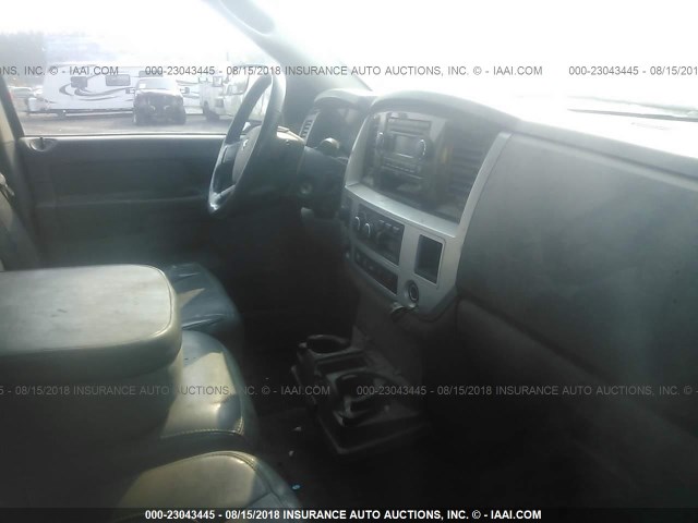 3D7KS28A48G235901 - 2008 DODGE RAM 2500 ST/SLT 银色 照片 5