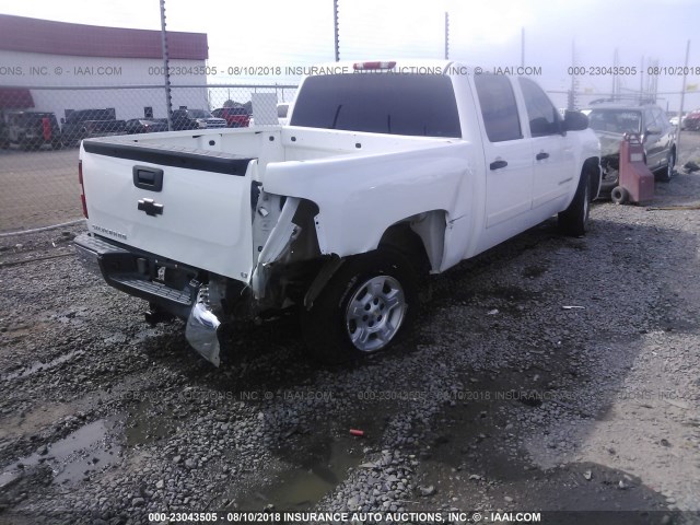 2GCEC13J881163227 - 2008 CHEVROLET SILVERADO C1500 WHITE photo 4