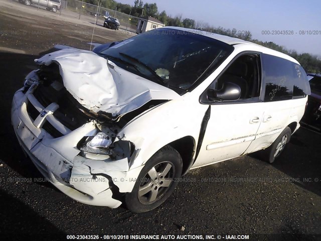 1D4GP45RX6B535510 - 2006 DODGE CARAVAN SXT WHITE photo 2