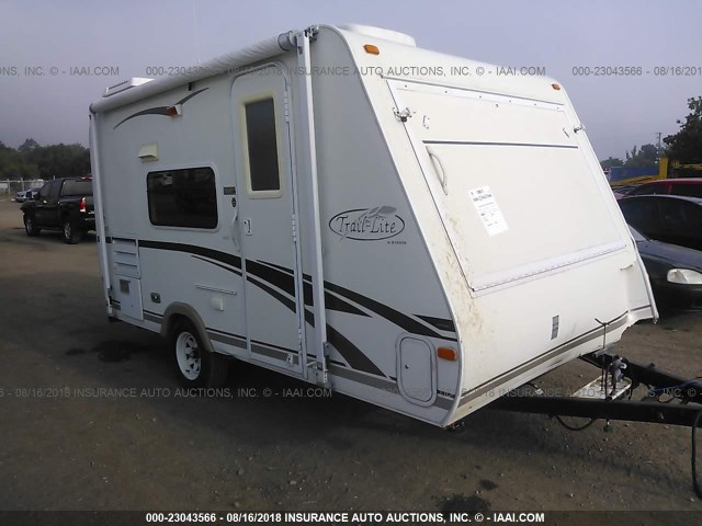 4WY200G2331024880 - 2003 BANTAM TRAIL LITE  WHITE photo 1