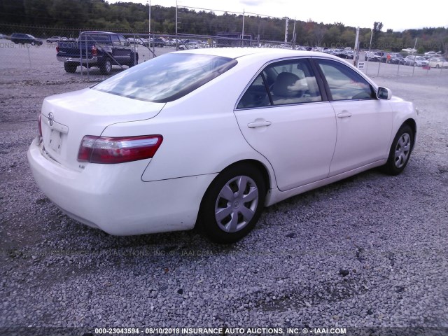 4T4BE46K59R086293 - 2009 TOYOTA CAMRY SE/LE/XLE WHITE photo 4