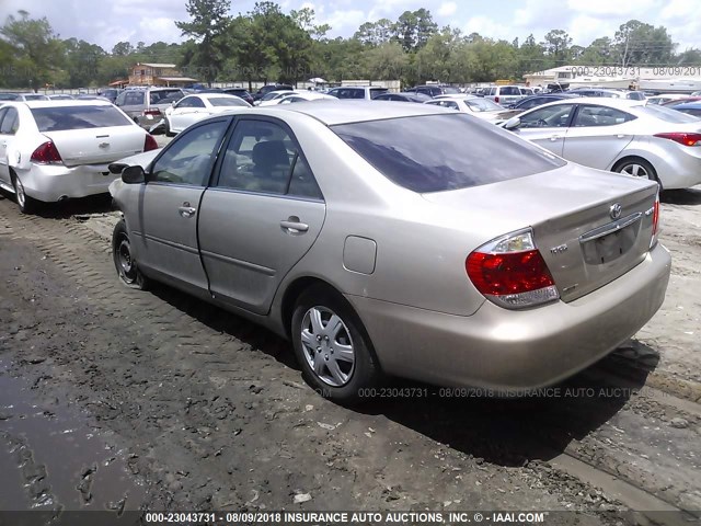 4T1BE32K95U060039 - 2005 TOYOTA CAMRY LE/XLE/SE Qəhvəyi foto 3