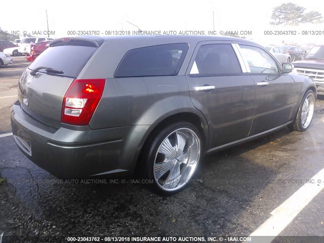 2D4FV47T88H168403 - 2008 DODGE MAGNUM GRAY photo 4