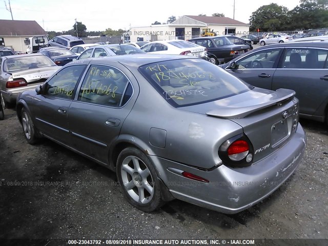 JN1CA31D1YT554125 - 2000 NISSAN MAXIMA GLE/GXE/SE GRAY photo 3