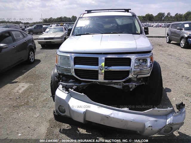 1D8GU58K07W659050 - 2007 DODGE NITRO SLT SILVER photo 6