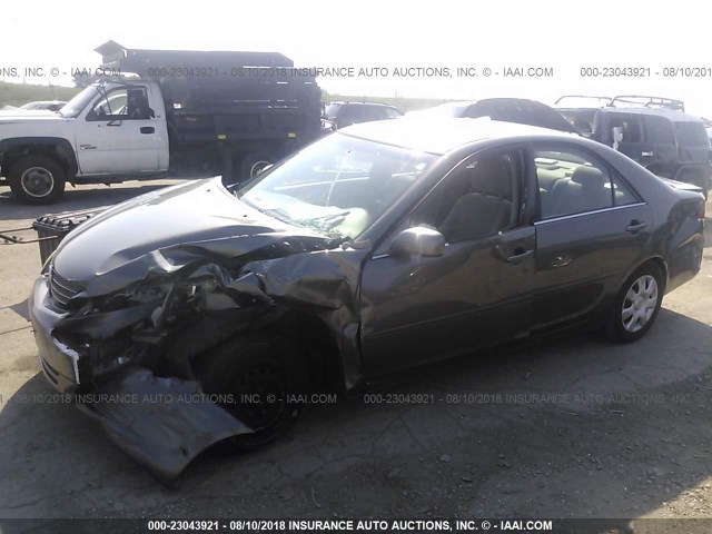 4T1BE32K24U834680 - 2004 TOYOTA CAMRY LE/XLE/SE 灰色 照片 6