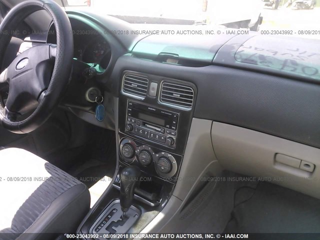 JF1SG65673H752388 - 2003 SUBARU FORESTER 2.5XS ნაცრისფერი ფოტო 5