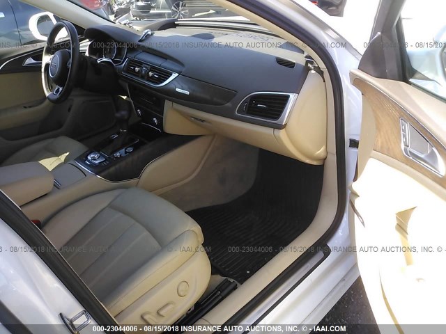 WAUHGAFC0FN046278 - 2015 AUDI A6 PRESTIGE თეთრი ფოტო 5