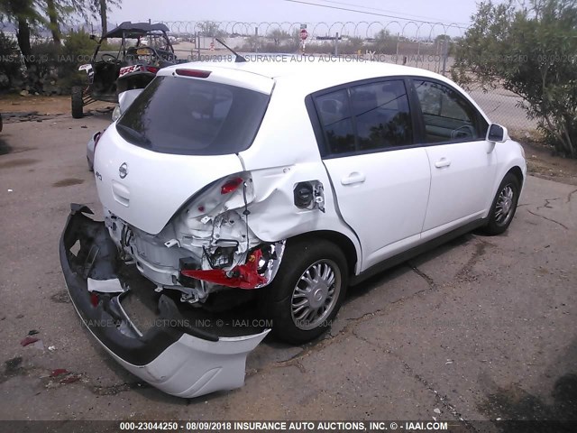 3N1BC13E59L433541 - 2009 NISSAN VERSA S/SL WHITE photo 4