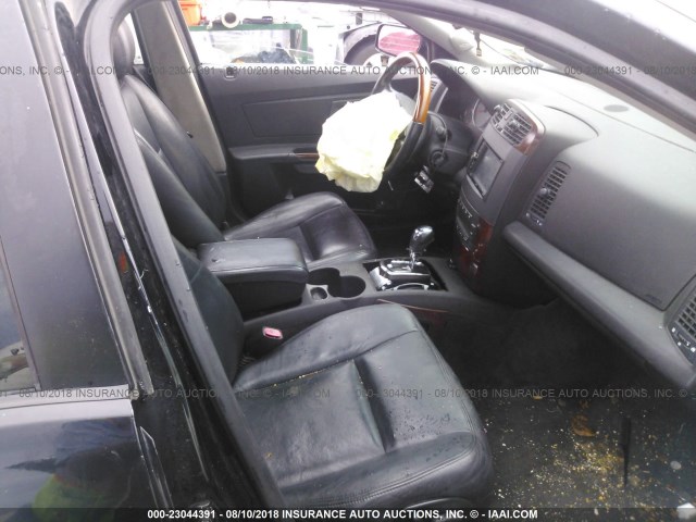 1G6DP577470184630 - 2007 CADILLAC CTS HI FEATURE V6 BLACK photo 5