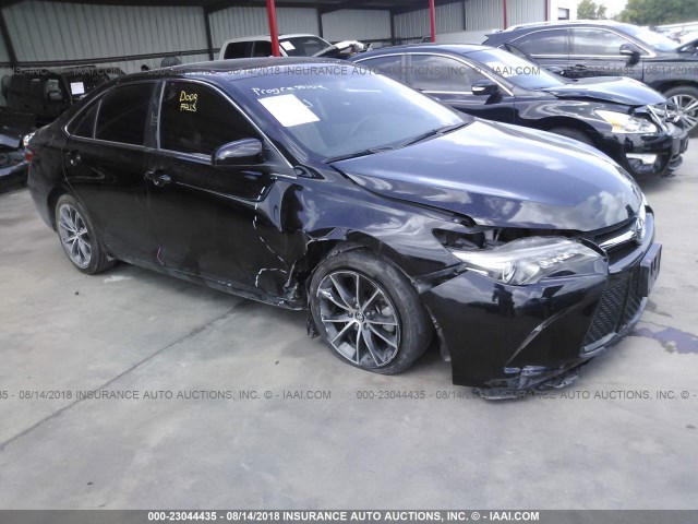 4T1BF1FK4FU055702 - 2015 TOYOTA CAMRY LE/XLE/SE/XSE 黑色 照片 1