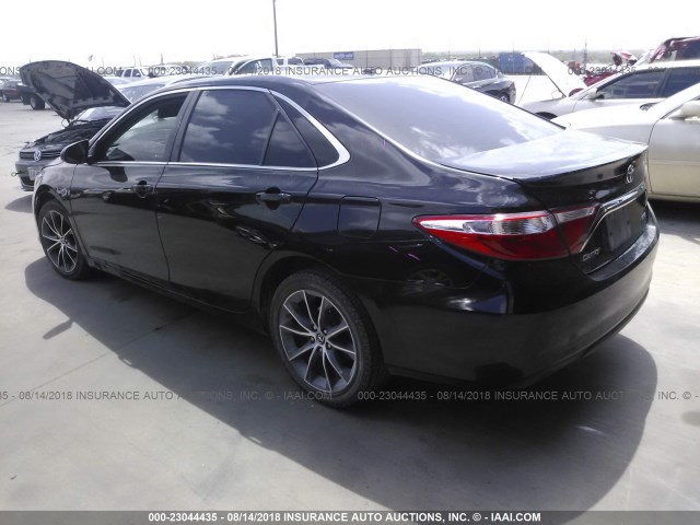4T1BF1FK4FU055702 - 2015 TOYOTA CAMRY LE/XLE/SE/XSE 黑色 照片 3