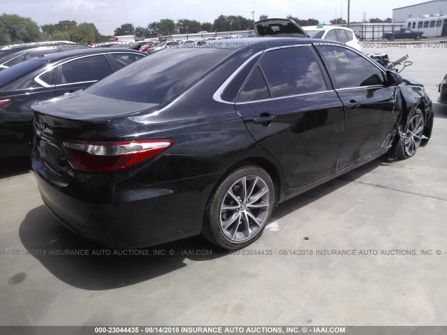 4T1BF1FK4FU055702 - 2015 TOYOTA CAMRY LE/XLE/SE/XSE 黑色 照片 4