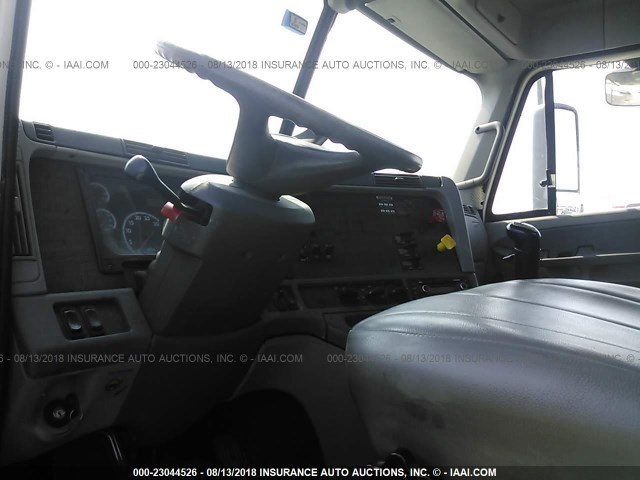 1FUJA6CG57LX57426 - 2007 FREIGHTLINER CONVENTIONAL COLUMBIA Unknown photo 5