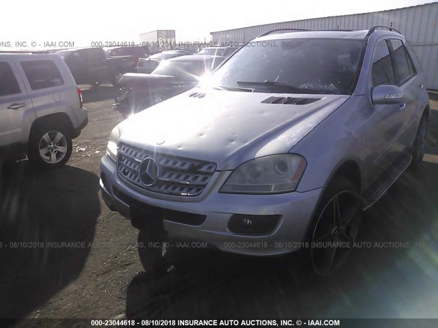 4JGBB75E66A081620 - 2006 MERCEDES-BENZ ML 500 SILVER photo 6