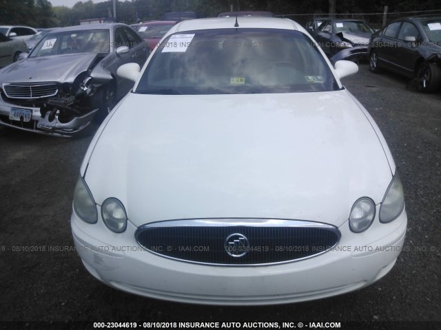 2G4WC532751258342 - 2005 BUICK LACROSSE CX WHITE photo 6