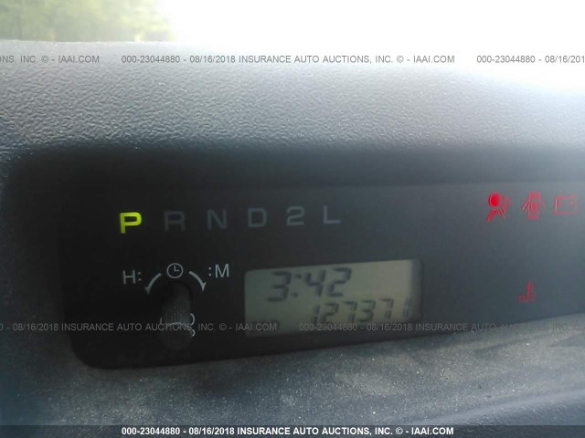 JTLKT324850171009 - 2005 TOYOTA SCION XB Dunkelblau Foto 7