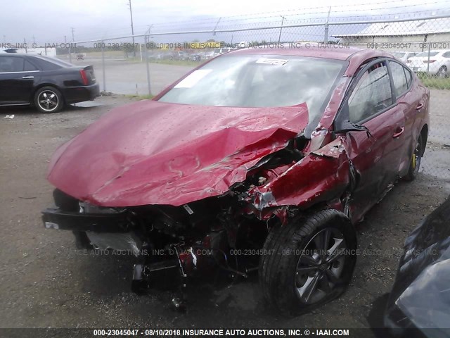 5NPD84LF9JH340219 - 2018 HYUNDAI ELANTRA SEL/VALUE/LIMITED RED photo 2