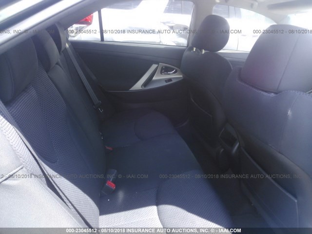 4T1BF3EK0BU744532 - 2011 TOYOTA CAMRY SE/LE/XLE GRAY photo 8