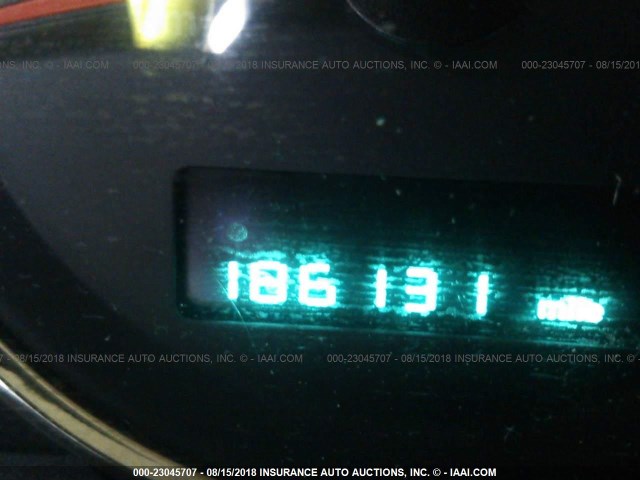 1J8HG48K36C131208 - 2006 JEEP COMMANDER SILVER photo 7