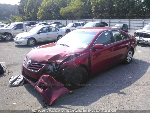 4T4BF3EKXAR033909 - 2010 TOYOTA CAMRY SE/LE/XLE წითელი ფოტო 2